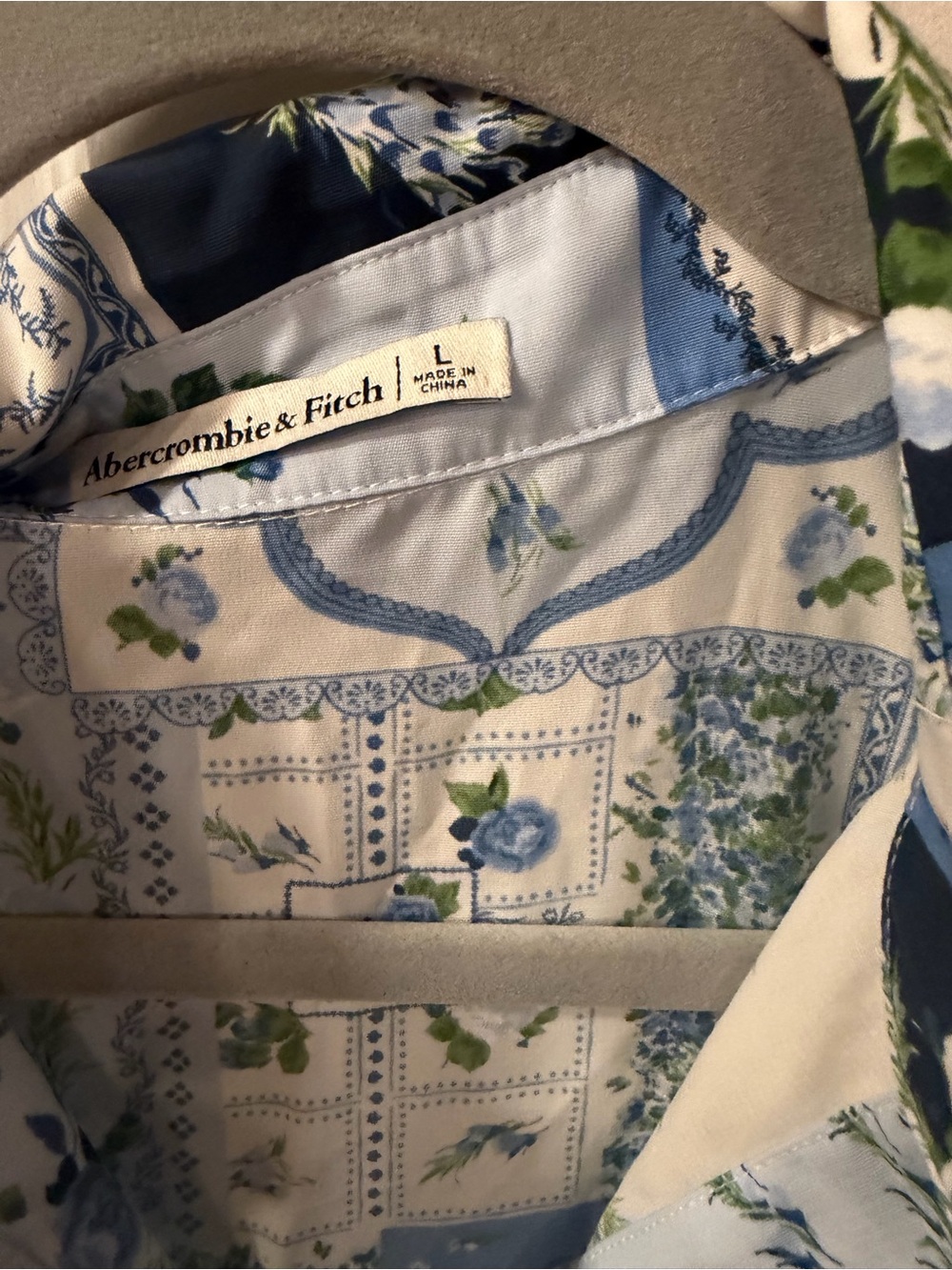 Abercrombie Blue Floral Patchwork Button-Up Shirt - Picture 3 of 4